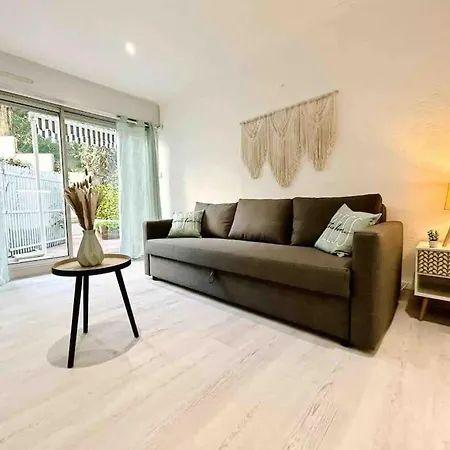Apartment Le Cosy Tanit : 4 Prs, Piscine, 5 Min Plages Antibes